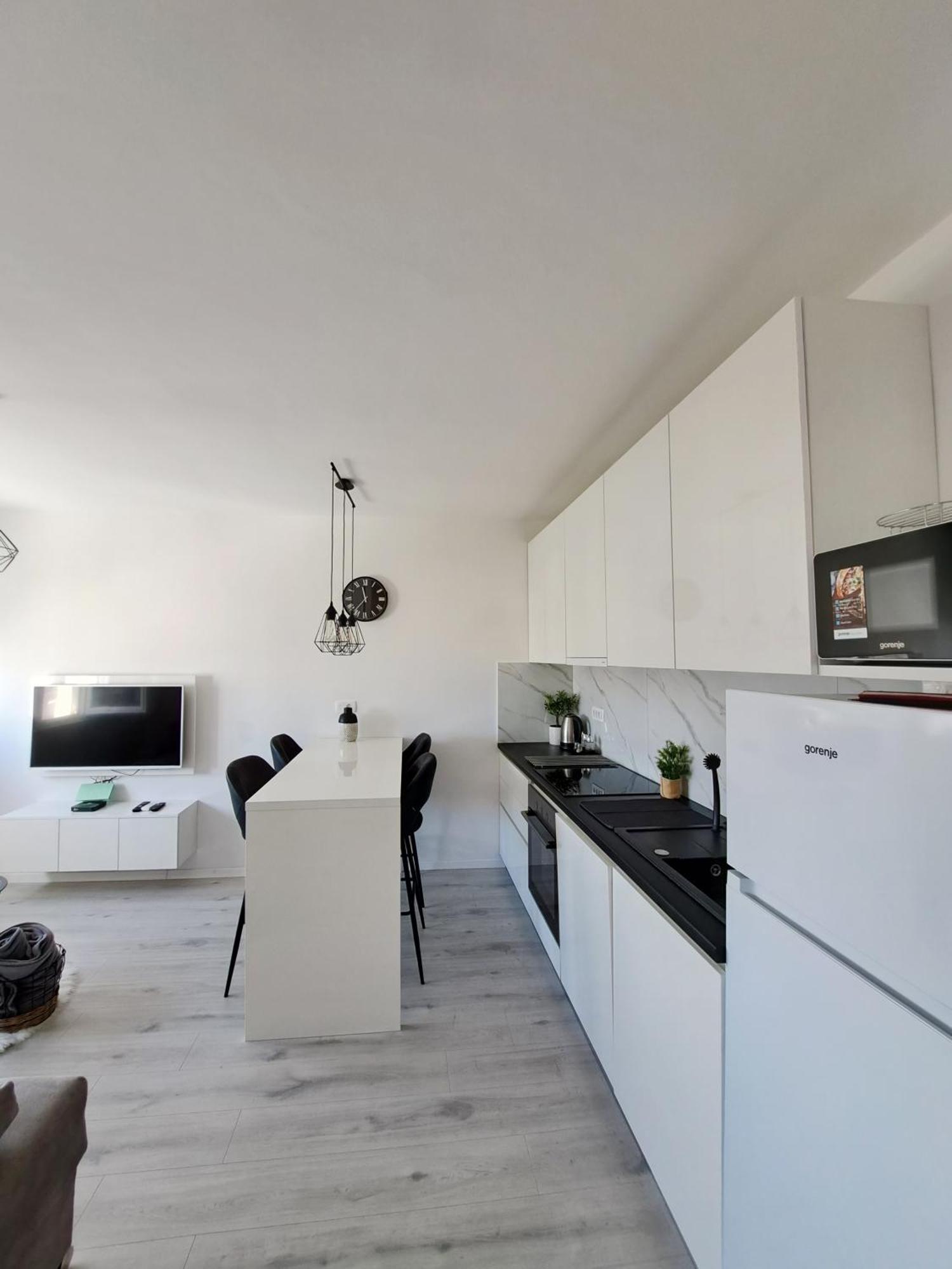 New! Top Apartment, Split View From Above Luaran gambar