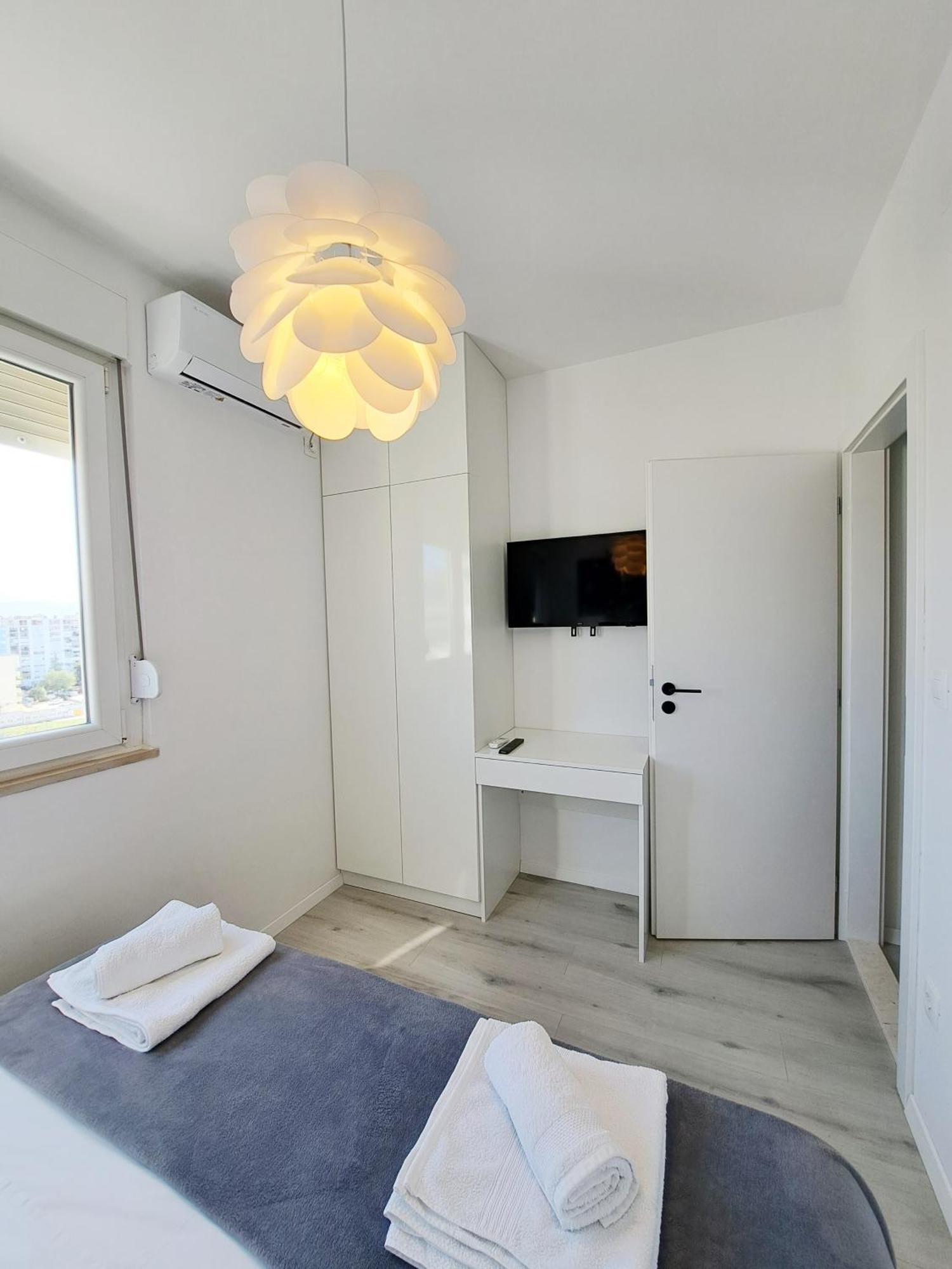 New! Top Apartment, Split View From Above Luaran gambar